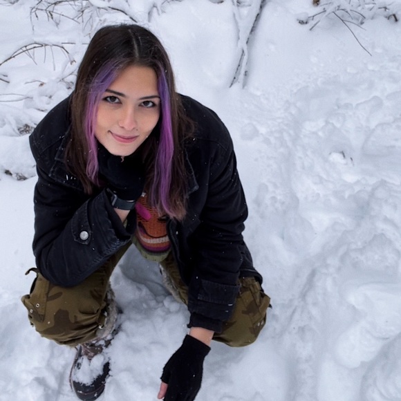 Meet your Posher, Maya - Picture 1 of 1